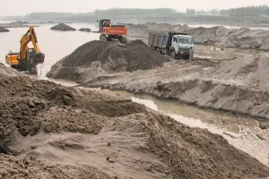 पश्चिमी यमुना नहर में अवैध खनन का कार्य जारी