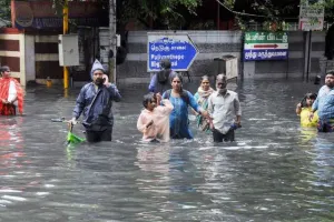 तमिलनाडु में बारिश का कहर, कई जिलों में स्कूलों की छुट्टी