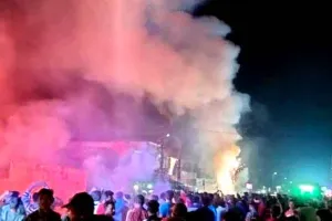 भगवान कार्तिकेश्वर मूर्ति विसर्जन के दौरान पटाखों के ढेर में विस्फोट, कई घायल
