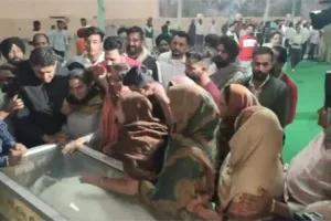 डेरा श्रद्धालु प्रदीप सिंह का हुआ पोस्टमार्टम, अंमित दर्शन को उमड़े लोग