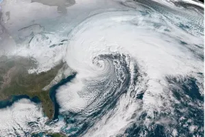 Mandous Storm : भारतीय जवानों ऐसे बचाई समुद्र में फंसे लोगों की जान