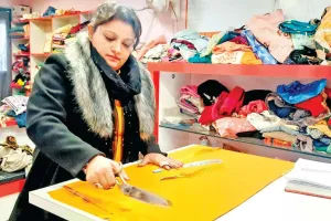 अर्पणा ने खोला बुटीक, दर्जनों महिलाओं को दिया रोजगार