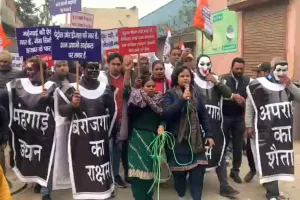 जन समस्याओं को लेकर निकाला विरोध मार्च
