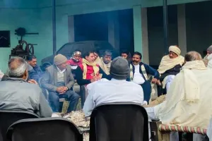 भाजपा नेता ईश्वर मावी ने प्रधान जगत सिंह खारी से की मुलाकात