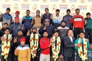 राष्ट्रीय फेंसिंग प्रतियोगिता में 3 पदक जीतकर प्रदेश का गौरव बढ़ाया : प्राचार्य धर्मप्रकाश आर्य