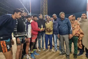 Volleybal में दाहा ने नंगला मदौड़ को हराकर ट्राफी कब्जाई