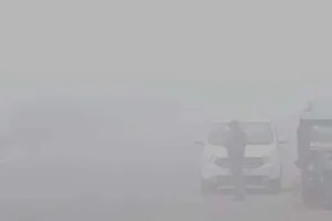 बर्फीली हवाओं ने झकझोरा, हाथ पैर पड़े सुन्न