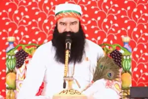 सोशल मीडिया पर गुरु जी का जलवा, पूज्य पिताजी लाईव हैं जी