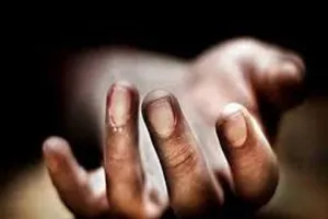 किशोरी की गला रेत कर हत्या, दुष्कर्म की आशंका