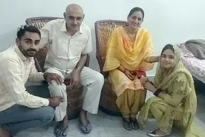 डॉक्टर ने बिना दहेज शादी करके मिसाल पेश की …