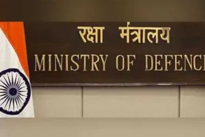 फ्रांसीसी नौसेना के दो जहाजों का कोच्चि में स्वागत