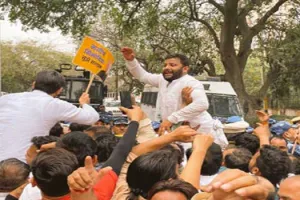 सिसोदिया की रिहाई को लेकर आप का प्रदर्शन