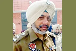 हजारों करोड़ रुपए का ड्रग्स मामला: फरार एआईजी राजजीत सिंह विभिन्न मामलों में फिर नामजद
