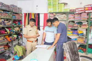 दुकानदार ने फांसी लगाकर दी जान