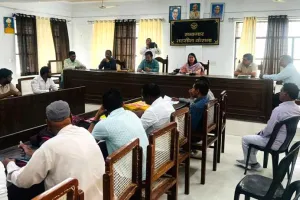आचार संहिता के उल्लंघन पर होगी कार्रवाई: एसडीएम