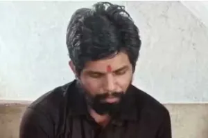 अजीबो गरीब मामला: दो साल पहले कोरोना मृत घोषित व्यक्ति जिंदा घर लौटा
