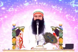दूसरों की बुराई छोड़ अपने गिरेबां में झांके: पूज्य गुरू जी