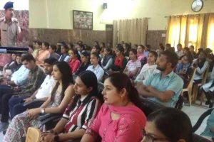 साइबर सुरक्षा पर छात्राओं को किया जागरूक