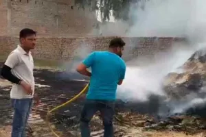 अबोहर के दो गांवों में लगी आग