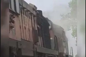 फिरोजपुर-श्रीगंगानगर इंटरसिटी के इंजन में लगी आग, ट्रेन ड्राइवर की सूझबूझ से बची सैंकड़ों जिंदगियाँ
