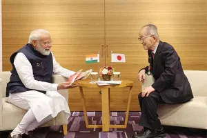 लेखक जापानी, हिन्दी-पंजाबी में बात करें Tomio Mizokami