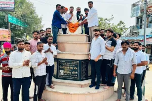 ‘चौधरी चरण सिंह अमर रहे’ नारों के बीच किसान मसीहा को किया नमन
