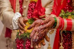 मंडप छोड़ भागा दूल्हा, दुल्हन ने धर दबोचा