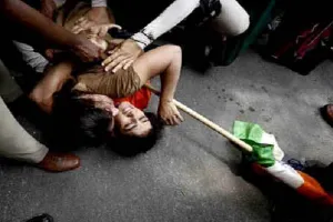 Delhi Police ने पहलवानों को किया गिरफ्तार, प्रदर्शन स्थल से उखाड़े तंबू