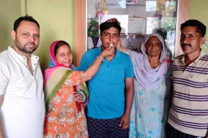 नीट की परीक्षा में वैभव ने किया जिला टॉप