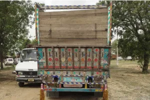 Rajasthan police: ट्रक से 25 लाख की अनुमानित लागत की पंजाब निर्मित 322 कार्टून जब्त