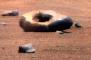 Donut Rocks: मंगल पर अमंगल की आशंका से वैज्ञानिक हैरान!