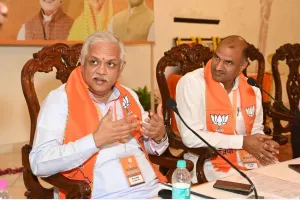 विधानसभा चुनावों में कांग्रेस सरकार को उखाड़ फेकेंगी जनता :सीपी जोशी