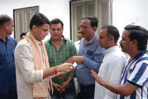 उत्कृष्ट खिलाड़ी खेल कोटे में दो फीसदी आरक्षण बहाली की मांग, पूर्व उपमुख्यमंत्री को सौंपा ज्ञापन
