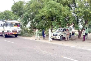 परिवहन विभाग ने बस संचालकों को किया पाबंद