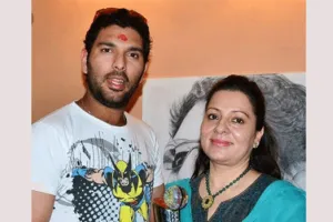 पूर्व क्रिकेटर युवराज सिंह की मां शबनम से मांगी 5 लाख रंगदारी