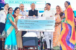 Ashok Gehlot: ‘सखी सम्मेलन’ में सर्वश्रेष्ठ कार्य करने वाली महिलाओं का सम्मान