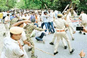 Jaipur News: सीएमआर जा रहे भाजयुमो कार्यकर्ताओं पर लाठीचार्ज