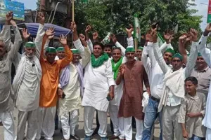 भाकियू द्वारा की समस्याओं को लेकर तहसील कार्यालय में की गई पंचायत