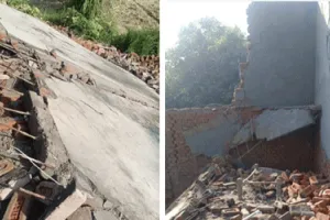 भरभरा कर गिरा सुरजावली में मजदूर का पक्का मकान