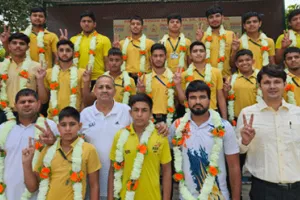 जिला स्तरीय कुश्ती में प्रताप स्कूल के खिलाड़ियों ने जीते 22 पदक