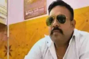 UP Crime News: फ़िल्मी स्टाइल में दिनदहाड़े वकील की चैंबर में गोली मारकर हत्या