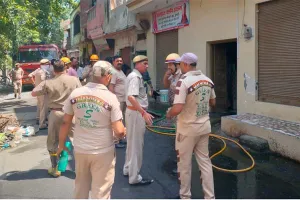इंसानियत की सेवा के जज्बे को अधिकारियों ने किया सलाम