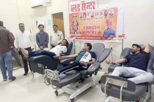 अग्रवाल सम्मेलन द्वारा रक्तदान शिविर का आयोजन