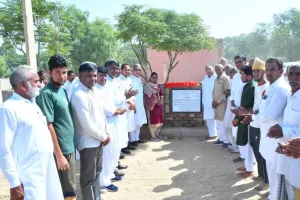 ग्राम पंचायत पक्काभादवां में हुआ सडक़ों मय नालियों का लोकार्पण
