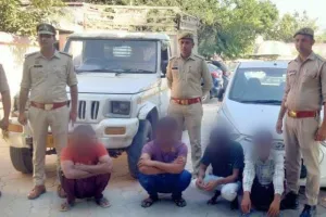 चार अंतर्राज्यीय वाहन चोर गिरफ्तार, पिकअप बरामद
