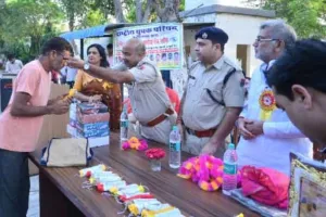 दृष्टिदोष वाले बंदियों को चश्मे वितरित