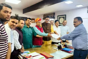 मुख्य सचिव उषा शर्मा को तत्काल कार्यमुक्त करे चुनाव आयोग: राजेन्द्र राठौड