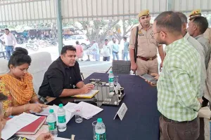 समाधान दिवस में कमिश्नर ने सुनी फरियादियों की फरियाद!