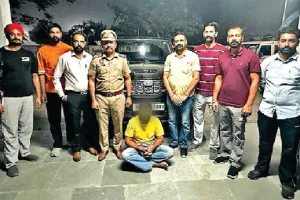 Punjab Police: पंजाब पुलिस ने 40 किमी तक पीछा कर दो तस्करों को किया गिरफ्तार
