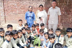 बच्चों ने ली शपथ, जन्मदिन पर लगाएंगे पौधे